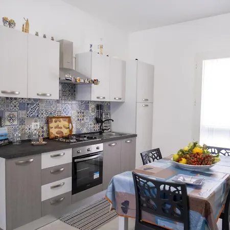 Holiday home Fratantonio - Granelli *